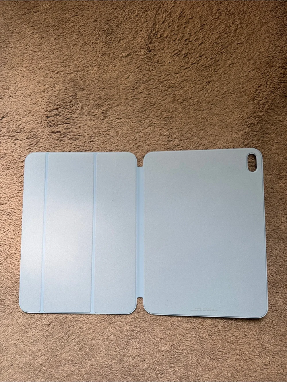 NWOT Apple Smart Folio for iPad (A16) Light Blue